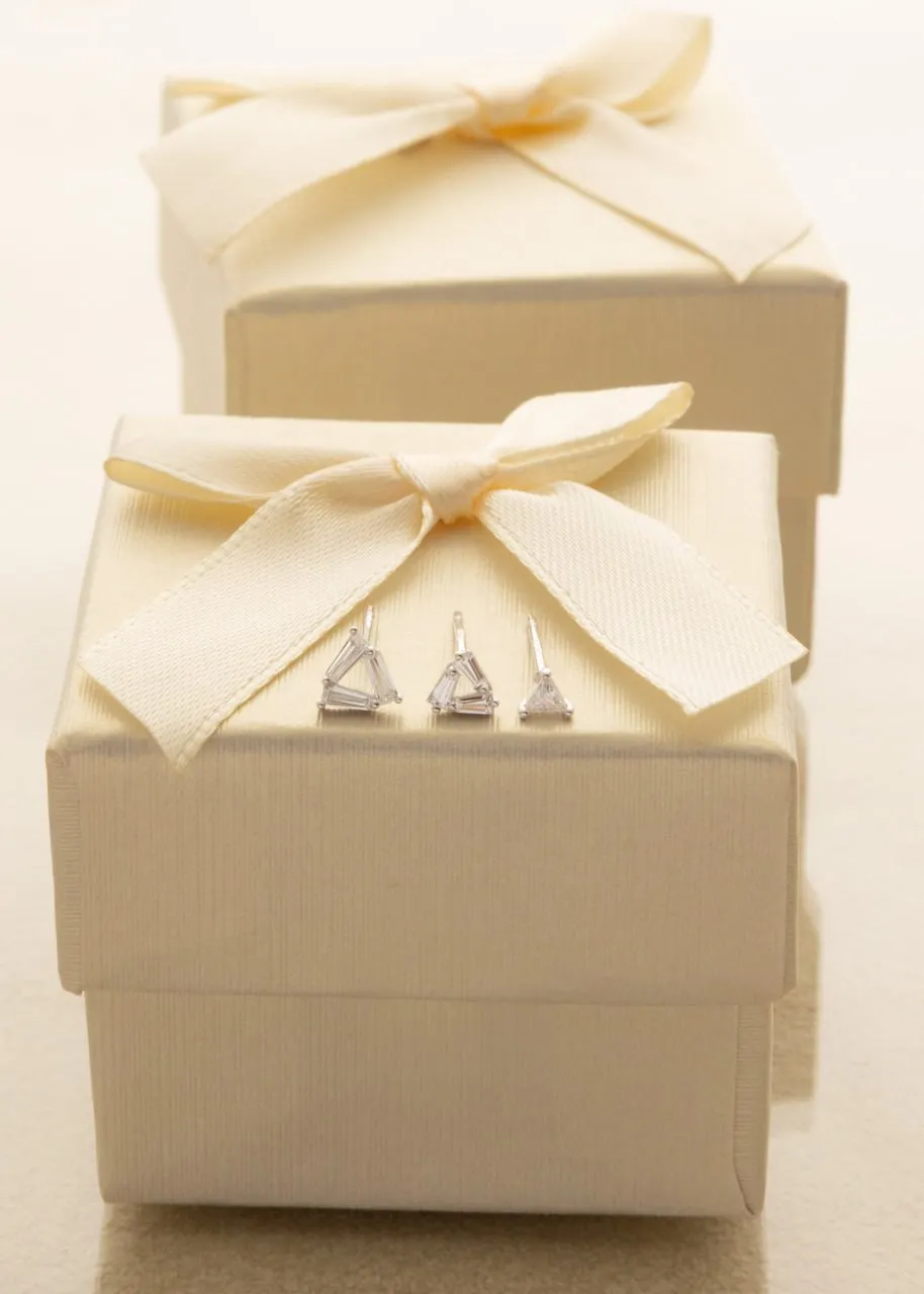 Arete Triangle Crystal 5mm